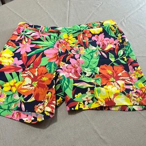 RLX Ralph Lauren Size 40, Shorts with Hibiscus print